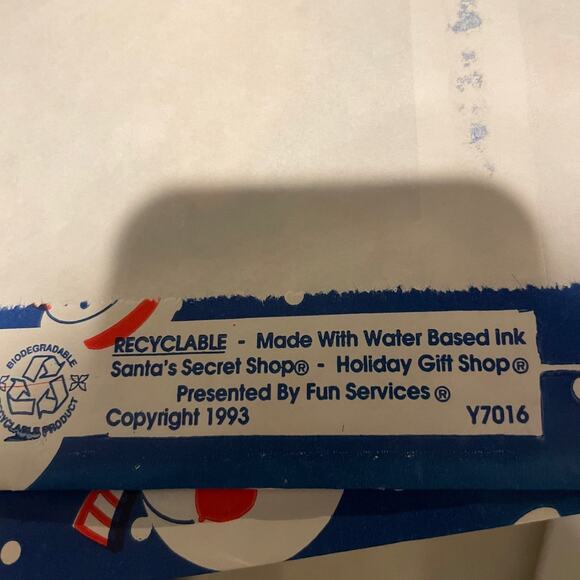 Vintage gift bags and vintage wrapping paper - Picture 6 of 12